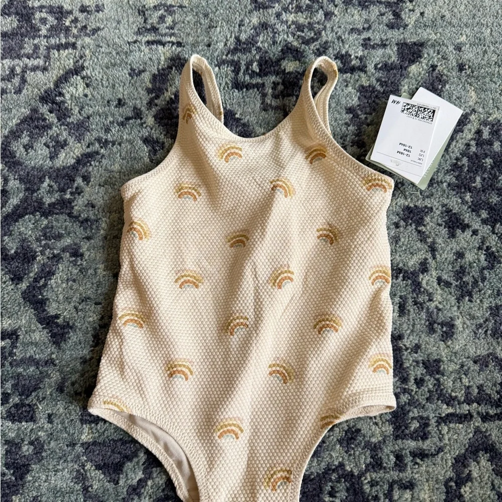 New With Tags One Piece H&M Kid’s Beige Rainbow SwimSuit Size 12-18M Preppy